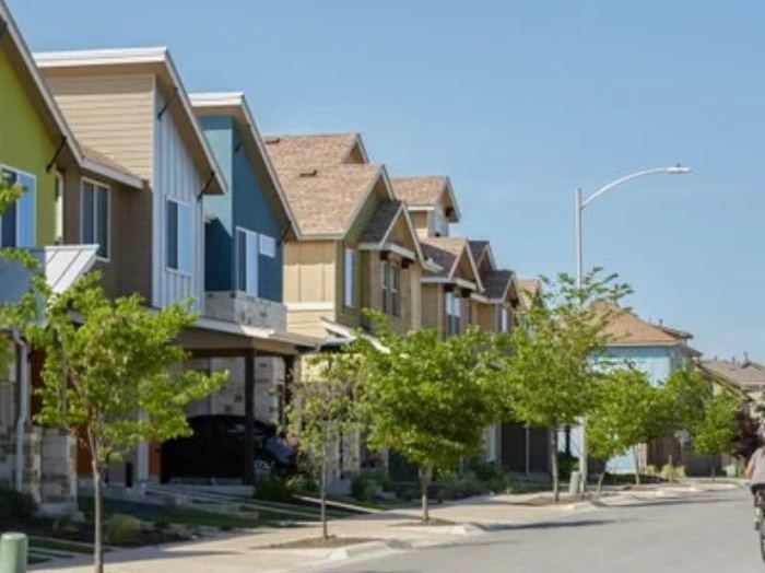 Crestview neighborhood in North Austin, Texas serviced by Bastion Pest Control