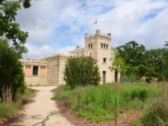 Hyde Park neighborhood in Austin, Texas serviced by Bastion Pest Control