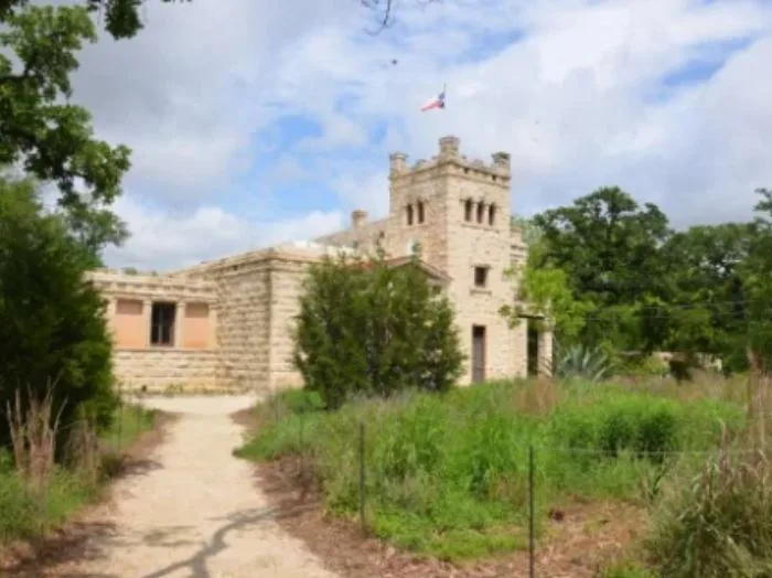 Hyde Park neighborhood in Austin, Texas serviced by Bastion Pest Control