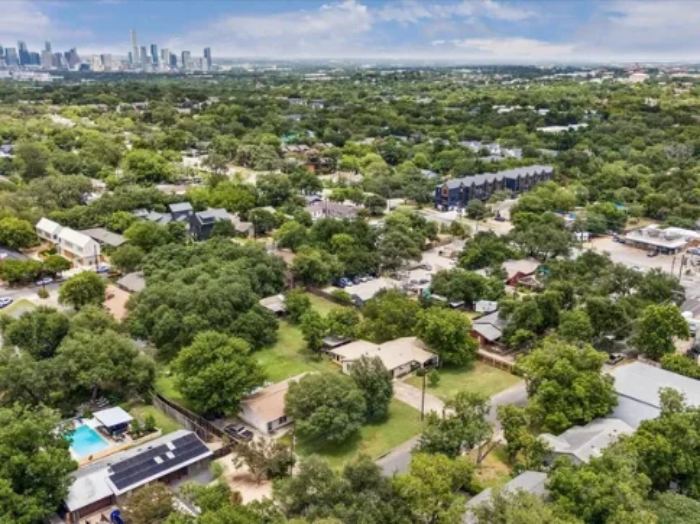 South Lamar neighborhood in South Austin, Texas serviced by Bastion Pest Control
